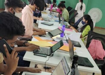 ಬಿಬಿಎಂಪಿ ಕೋವಿಡ್ ವಾರ್ ರೂಮ್ ಒಂದರ ಸಾಂದರ್ಭಿಕ ಚಿತ್ರ