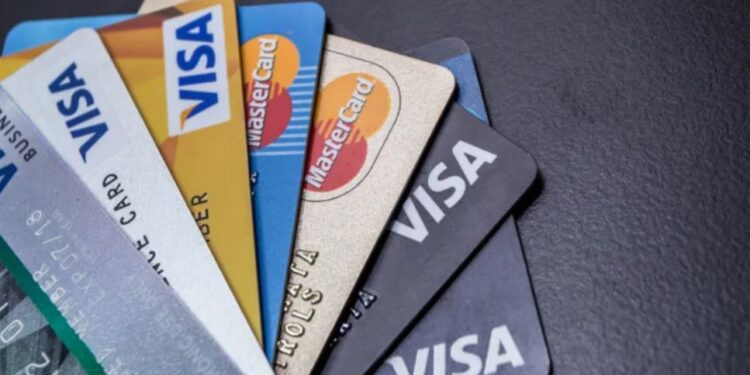 ಕ್ರೆಡಿಟ್ ಕಾರ್ಡ್ ಗಳ ಸಾಂದರ್ಭಿಕ ಚಿತ್ರ