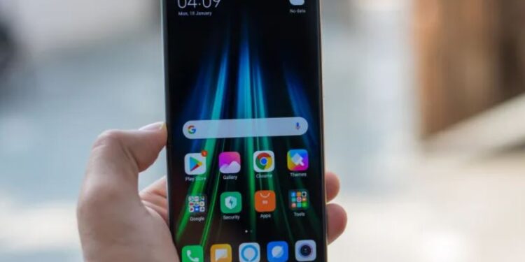 ಮೊಬೈಲ್ ಬಳಕೆಯ ಸಾಂದರ್ಭಿಕ ಚಿತ್ರ