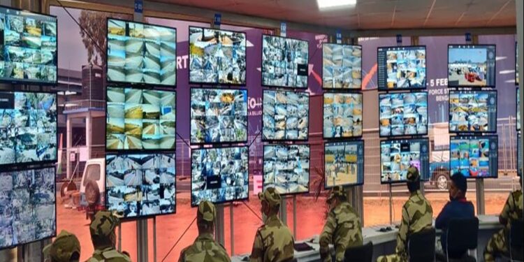 ಯಲಹಂಕ ವೈಮಾನಿಕ ಪ್ರದರ್ಶನ ಸ್ಥಳದಲ್ಲಿರುವ ಸಂಯೋಜಿತ ಸಂವಹನ ನಿಯಂತ್ರಣ ಕೇಂದ್ರದ ಚಿತ್ರ