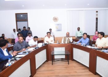 ಬೆಂಗಳೂರಿನ ವಿಕಾಸಸೌಧದಲ್ಲಿ ಶುಕ್ರವಾರ ನಡೆದ ಬಿಬಿಎಂಪಿ ಬಜೆಟ್ ಕುರಿತ ಸಲಹಾ ಸೂಚನಾ ಸಭೆಯ ಚಿತ್ರ