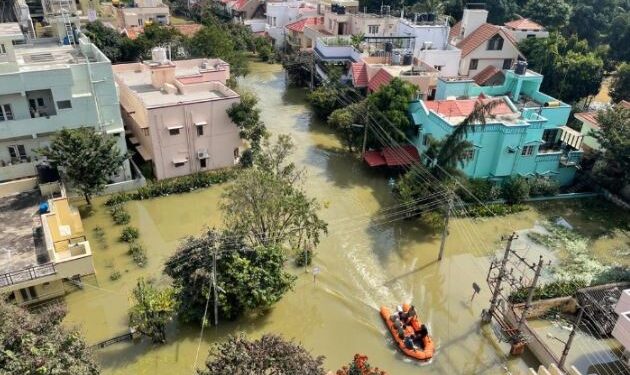 ಬೆಂಗಳೂರಿನ ಏರಿಯಾವೊಂದರಲ್ಲಿ ಮಳೆಯಿಂದಾಗಿ ಪ್ರವಾಹ ಪರಿಸ್ಥಿತಿ ನಿರ್ಮಾಣವಾಗಿರುವ ಸಾಂದರ್ಭಿಕ ಚಿತ್ರ (ಚಿತ್ರಕೃಪೆ : ಟ್ವಿಟರ್)