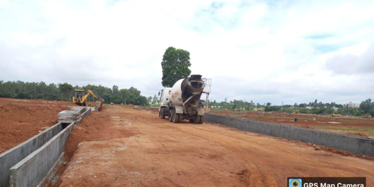 ಡಾ.ಕೆ.ಶಿವರಾಮ ಕಾರಂತ ಬಡಾವಣೆಯಲ್ಲಿ ಮಳೆ ನೀರು ಮೋರಿ ನಿರ್ಮಾಣದ ಕಾಮಗಾರಿ ನಡೆಯುತ್ತಿರುವ ಸಾಂದರ್ಭಿಕ ಚಿತ್ರ