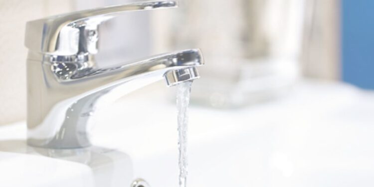 ಏರಿಯೇಟರ್ ಸಾಧನವನ್ನು ಅಳವಡಿಸಿರುವ ನಲ್ಲಿಯು ನೀರಿನ ಮಿತ ಬಳಕೆ ಪ್ರೋತ್ಸಾಹಿಸುವಲ್ಲಿ ಮಹತ್ವದ್ದಾಗಿದೆ.