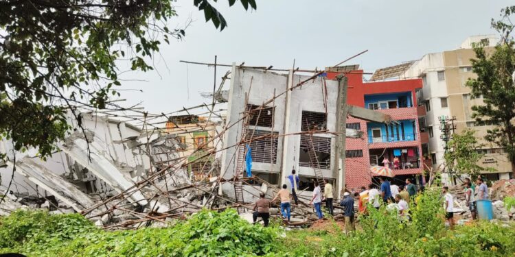 Constructing Building Collapse In Bangalore