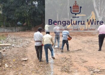 ಬಿಬಿಎಂಪಿ ವ್ಯಾಪ್ತಿಯ ಕೆರೆ ಅಂಗಳದಲ್ಲಿ ಒತ್ತುವರಿ ತೆರವಿಗೆ ಗುರುತು ಮಾಡುತ್ತಿರುವ ಕೆರೆ ವಿಭಾಗದ ಸಿಬ್ಬಂದಿ.